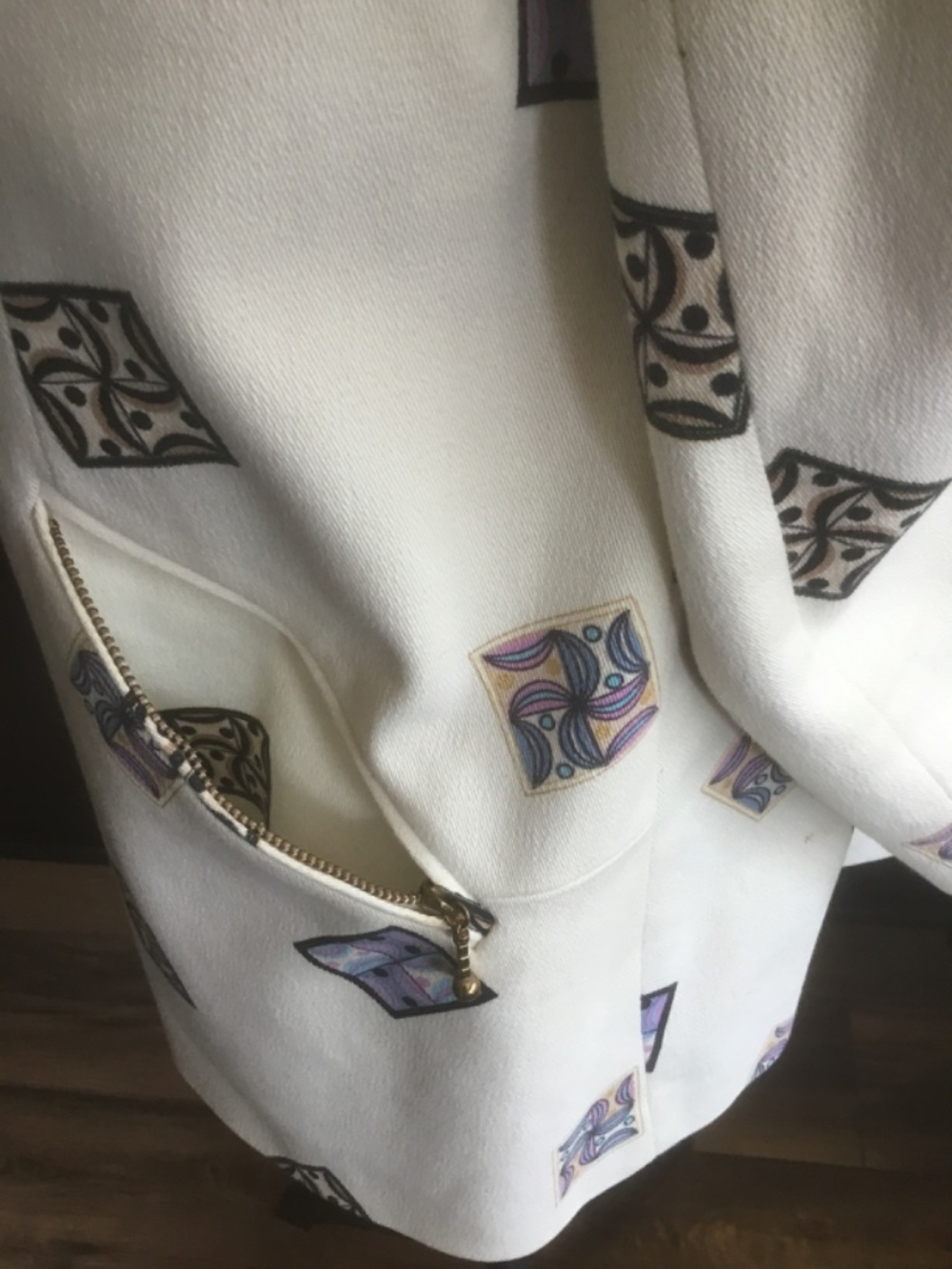 Louis Feraud jacket - Picture 5 of 16